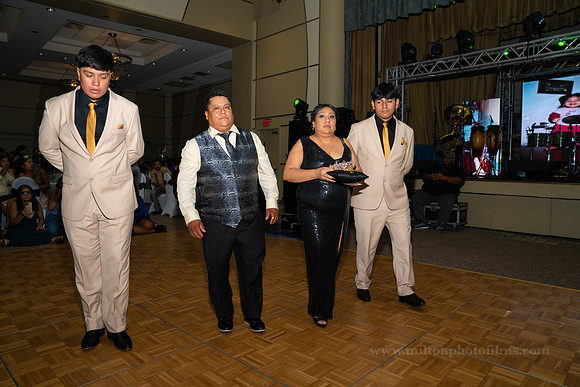 DSC09182-91